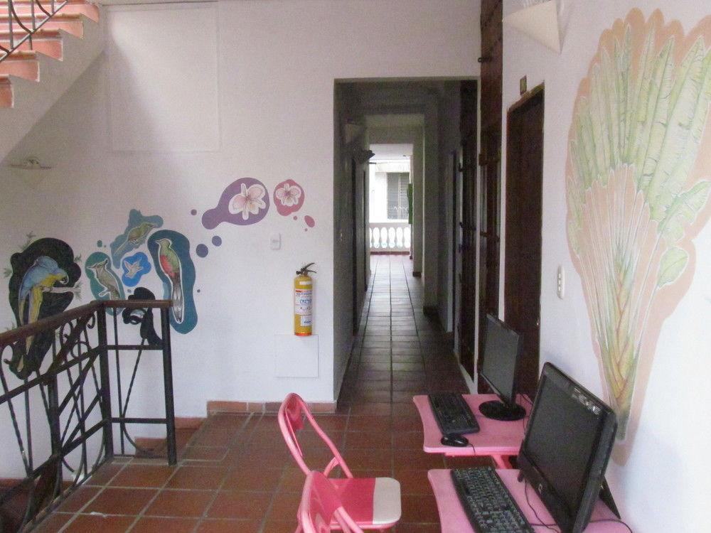 Hostel Santa Marta Luaran gambar